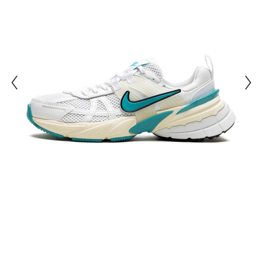 Nike V2K Retro Running Shoes - White and Teal - Women’s Size 10.5